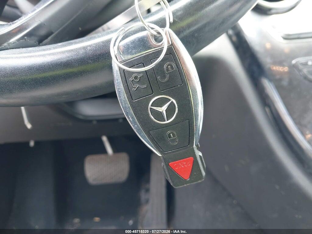 55SWF4JB3GU102290 2016 MERCEDES-BENZ C 300 photo no. 11