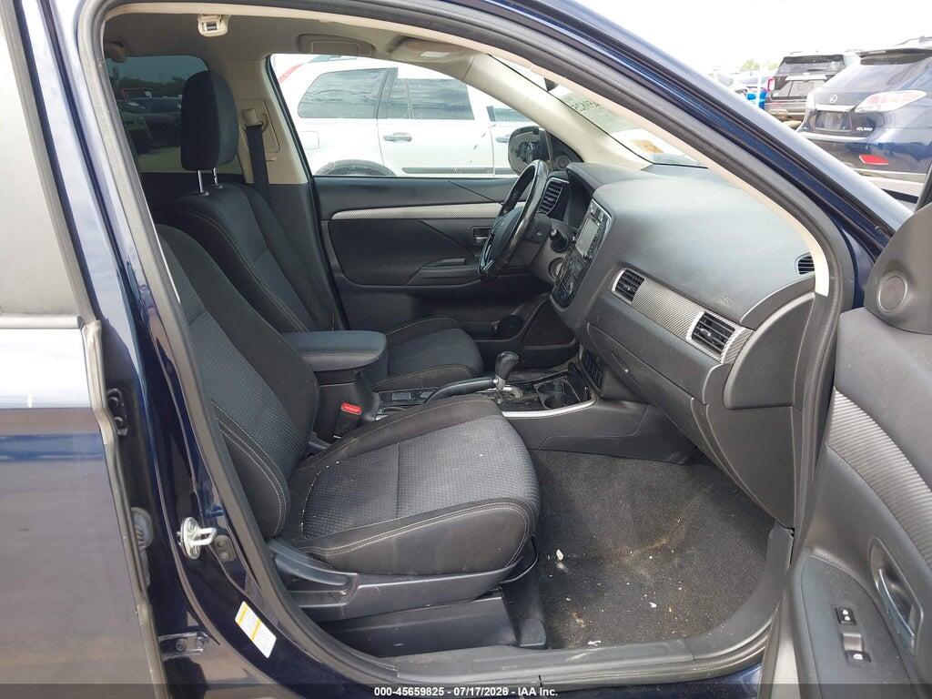 JA4AD2A30HZ033742 2017 MITSUBISHI OUTLANDER photo no. 5