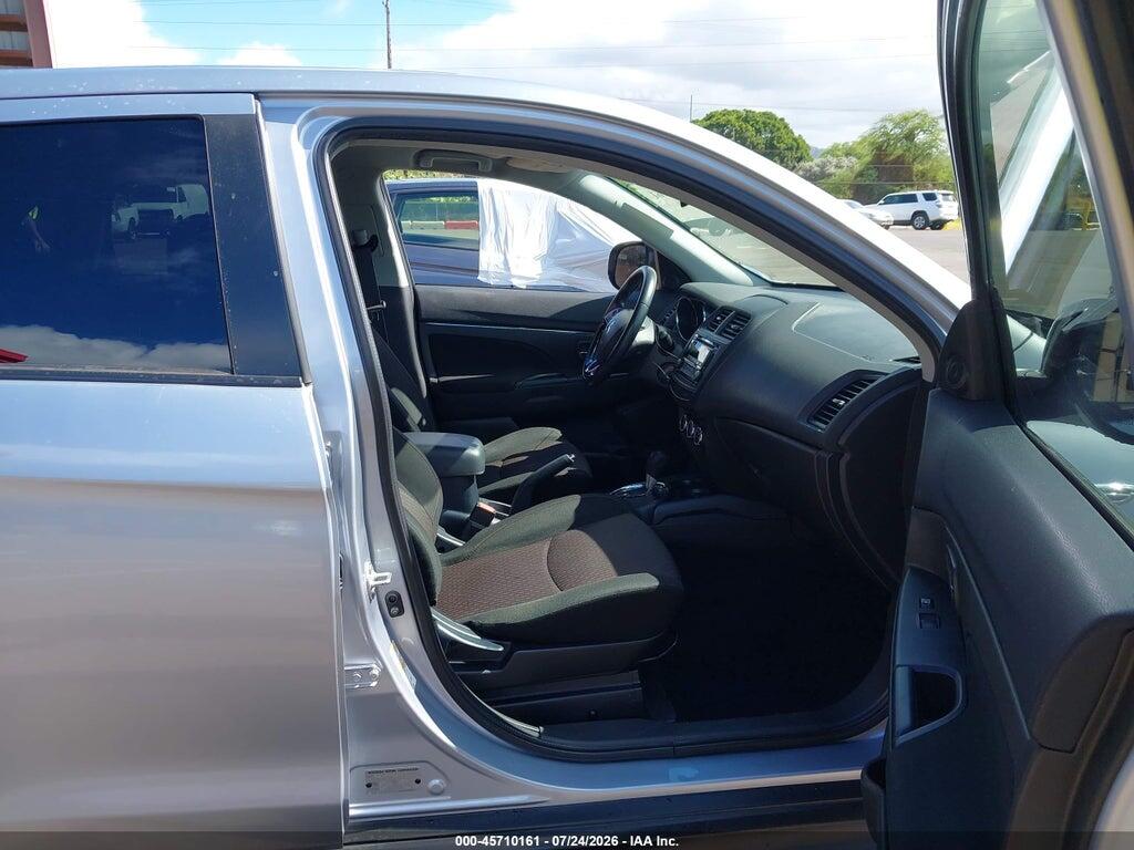 JA4AP3AU3HZ019596 2017 MITSUBISHI OUTLANDER SPORT photo no. 5