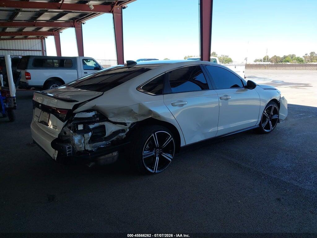 1HGCY2F50RA093633 2024 HONDA ACCORD HYBRID photo no. 4