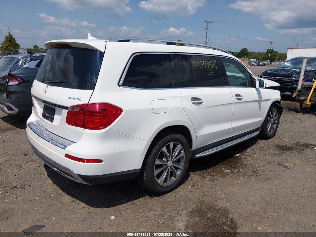 4JGDF2EE0GA667067 2016 MERCEDES-BENZ GL 350 BLUETEC photo no. 4