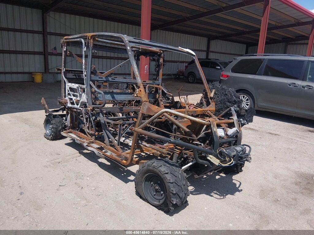 4XAWH9EABE6350071 2014 POLARIS RANGER 900 CREW photo no. 1