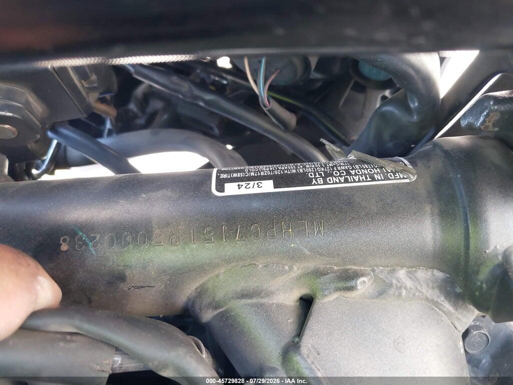 MLHPC7151R5000238 2024 HONDA CB500 photo no. 10