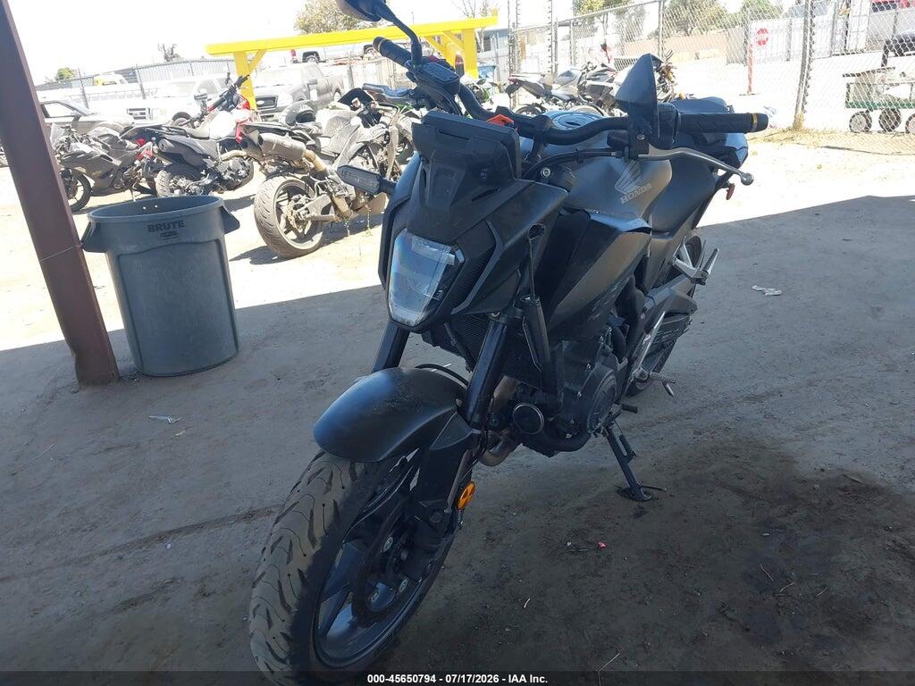 MLHPC7150R5000568 2024 HONDA CB500 photo no. 2