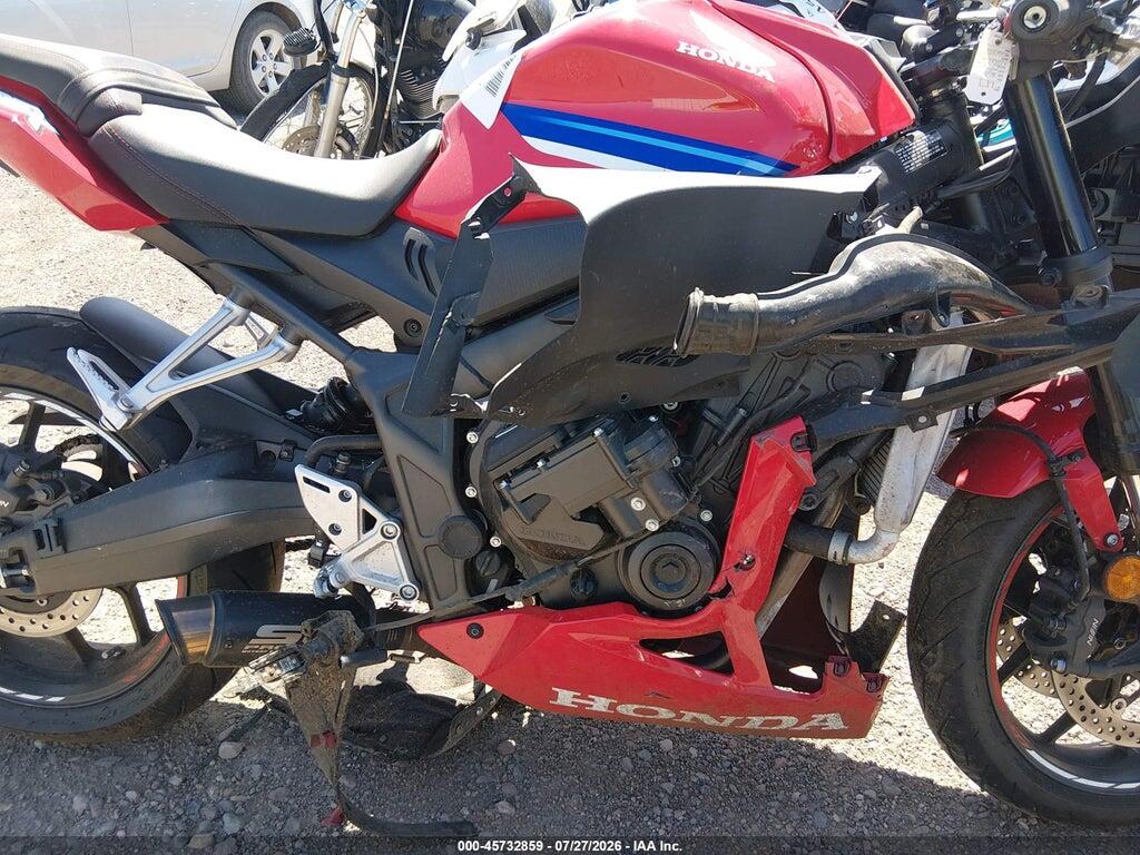 MLHRH1553R5000775 2024 HONDA CBR650 photo no. 8