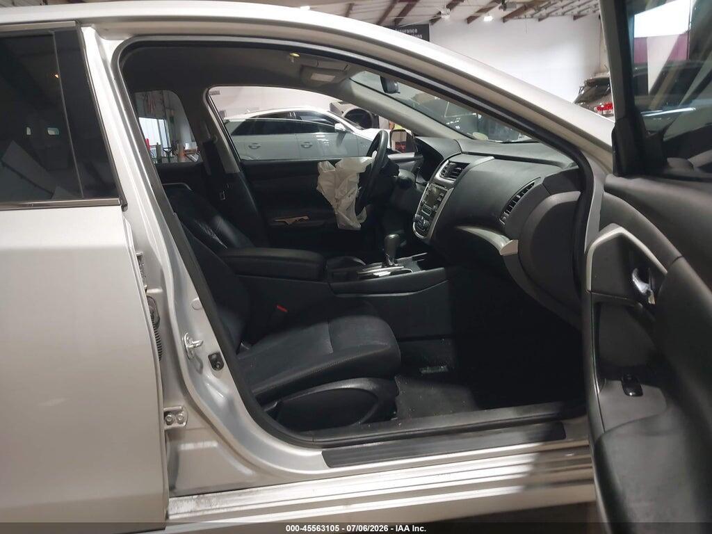 1N4AL3AP1HC115893 2017 NISSAN ALTIMA photo no. 5