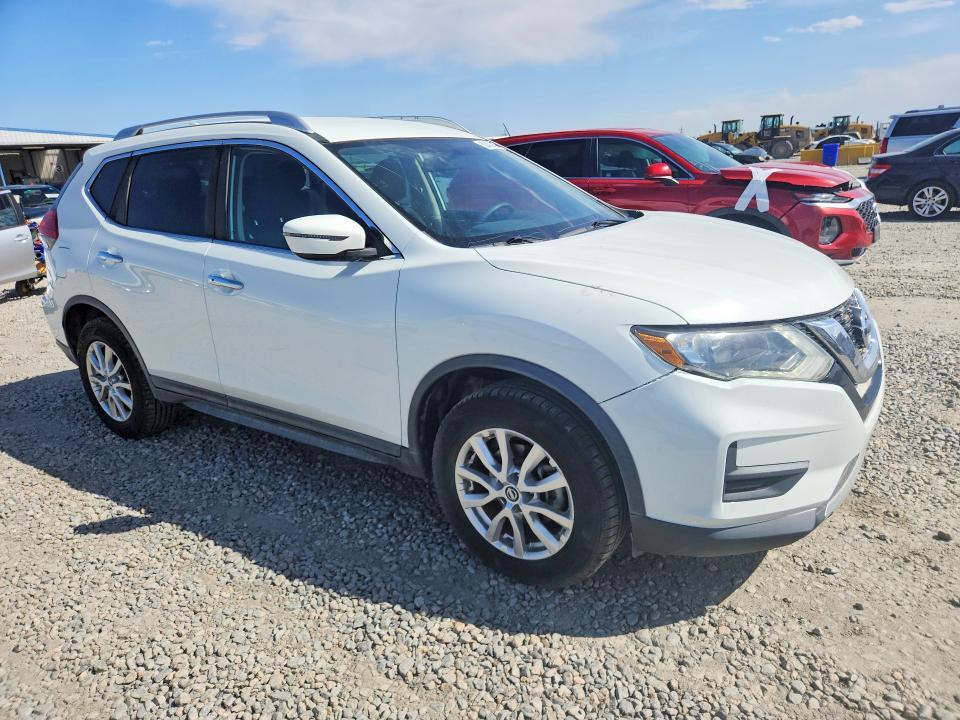 2017 NISSAN ROGUE SV — Фото 4 из 13
