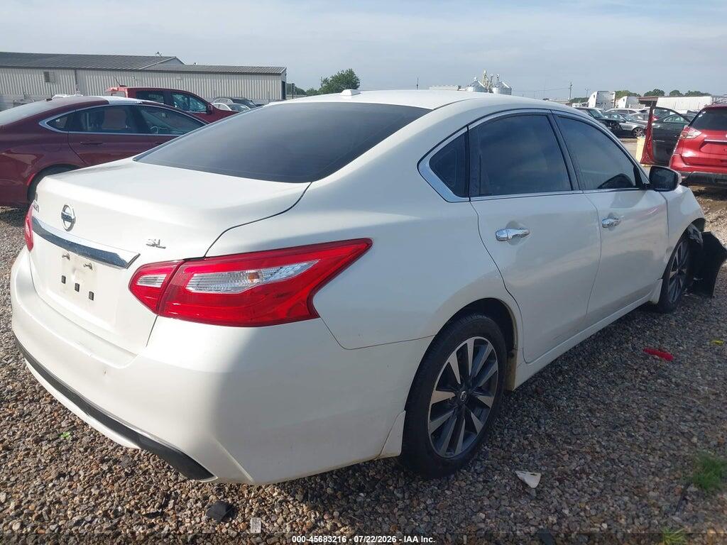 1N4AL3AP6HC129613 2017 NISSAN ALTIMA photo no. 4