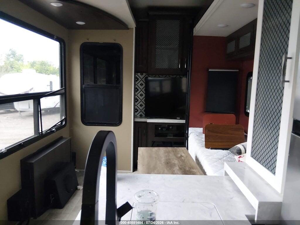 573FM4530N1121033 2022 GRAND DESIGN TRAVEL TRLR photo no. 5