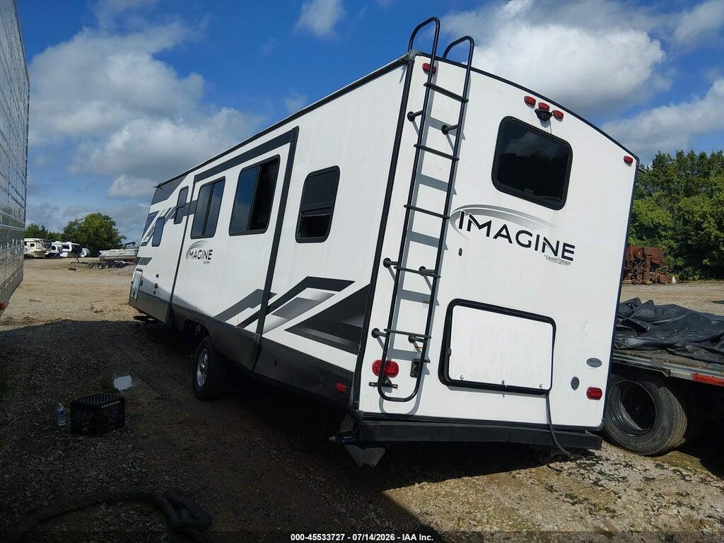 573TE3420N6636233 2022 GRAND DESIGN RECREATIONAL photo no. 3