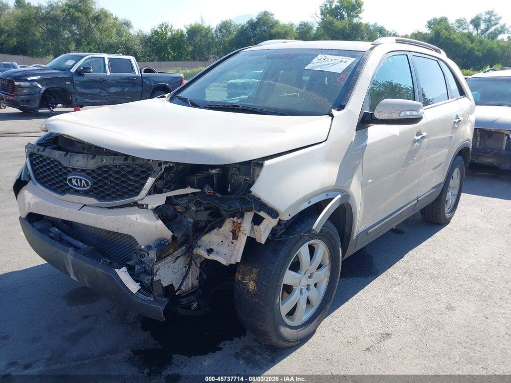 5XYKTDA13BG111847 2011 KIA SORENTO photo no. 2