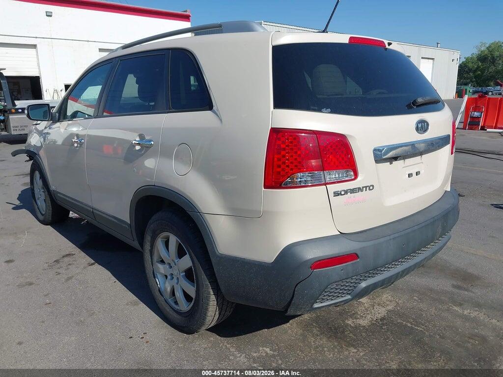 5XYKTDA13BG111847 2011 KIA SORENTO photo no. 3
