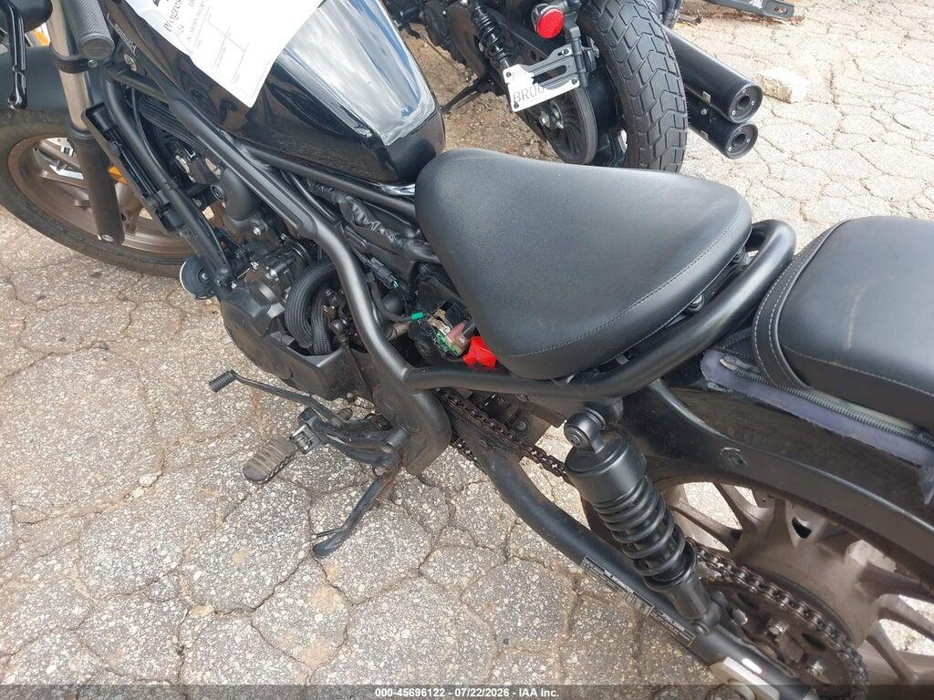 MLHPC5602R5700948 2024 HONDA CMX500 photo no. 9