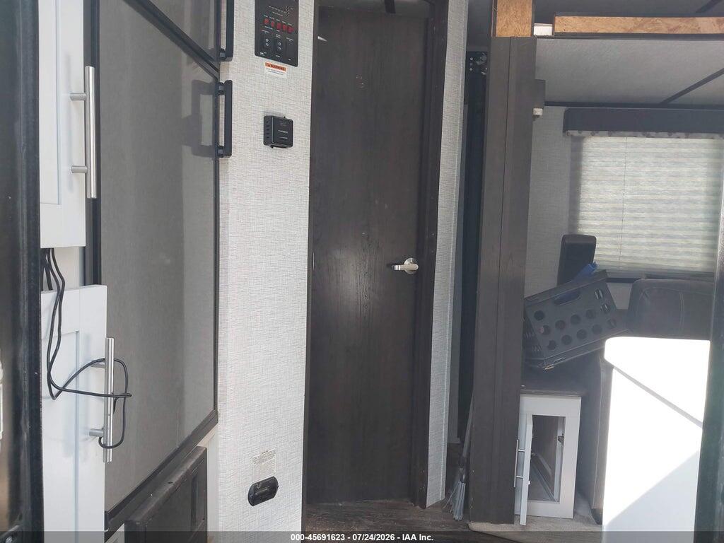4YDT18513MT437759 2021 KEYSTONE RV OTHER photo no. 8