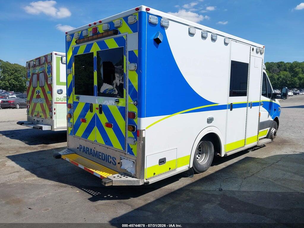 WDAPF3CDXG9641131 2016 MERCEDES-BENZ SPRINTER 3500 photo no. 4