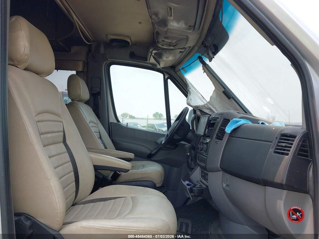 WDAFF4CCXGP271898 2016 MERCEDES-BENZ SPRINTER 3500 photo no. 5