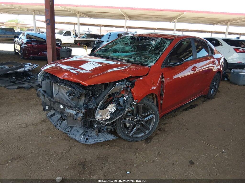 3KPF34AD8ME377747 2021 KIA FORTE photo no. 2
