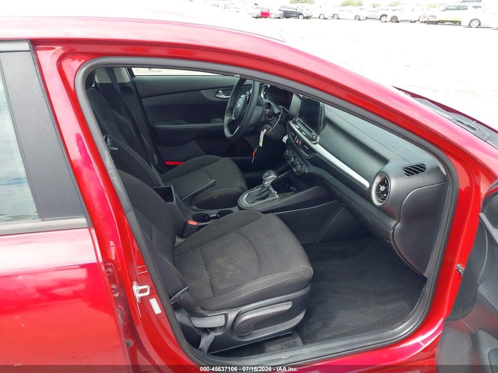 3KPF24AD1ME366110 2021 KIA FORTE photo no. 5