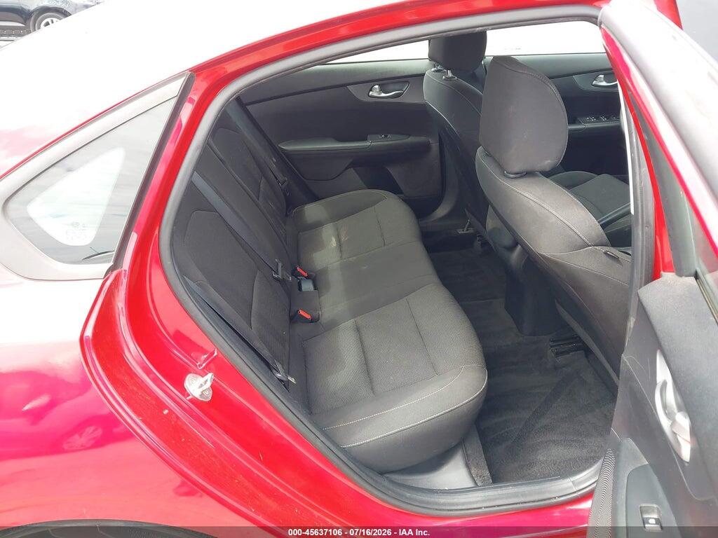3KPF24AD1ME366110 2021 KIA FORTE photo no. 8