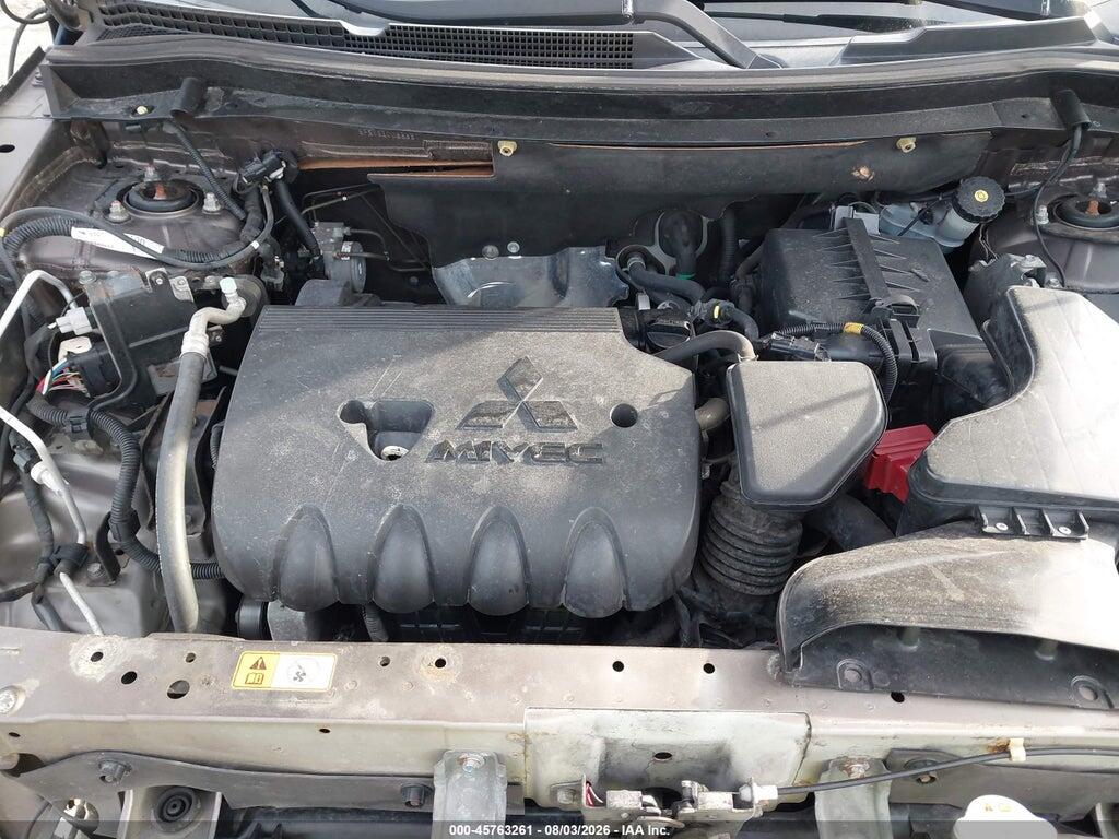 JA4AD3A33GZ003333 2016 MITSUBISHI OUTLANDER photo no. 10