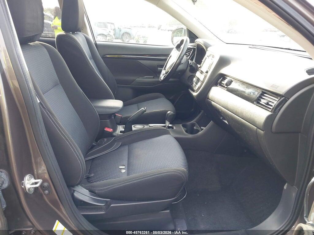 JA4AD3A33GZ003333 2016 MITSUBISHI OUTLANDER photo no. 5