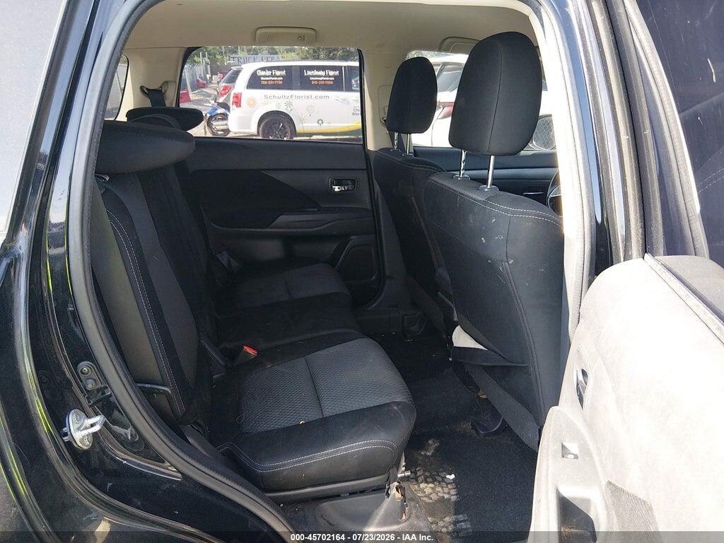 JA4AZ3A37GZ033713 2016 MITSUBISHI OUTLANDER photo no. 8