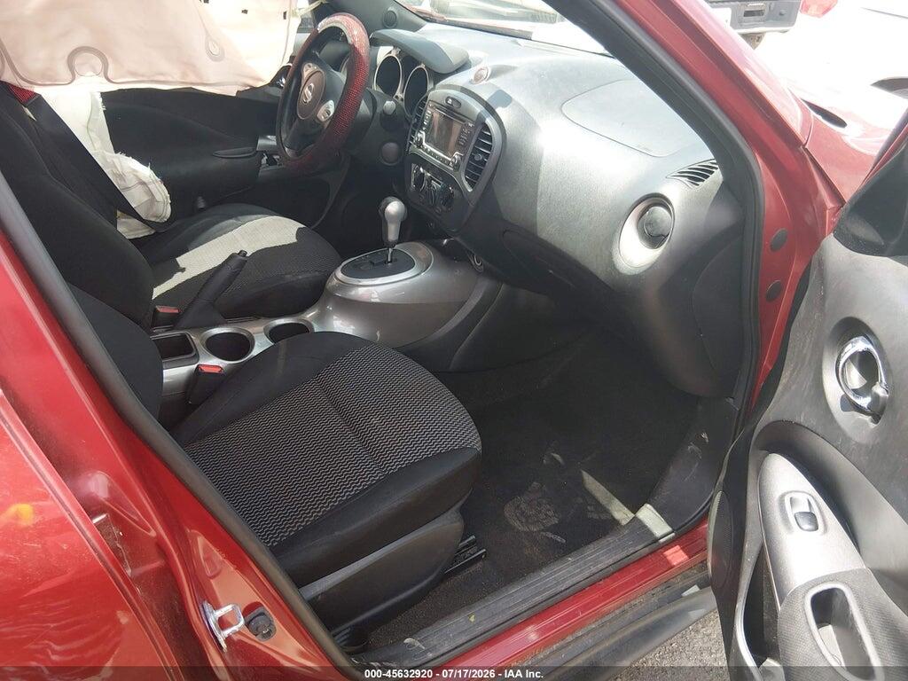 JN8AF5MR6HT704968 2017 NISSAN JUKE photo no. 5