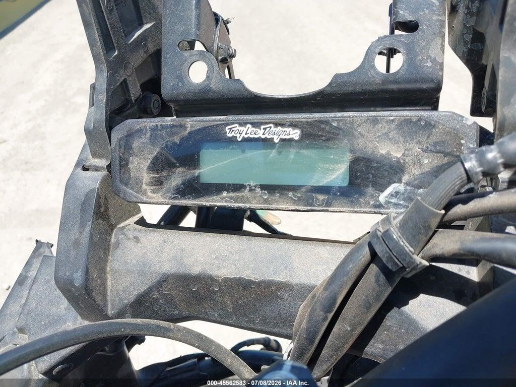 JH2SD1555RK000320 2024 HONDA CRF1000 photo no. 7