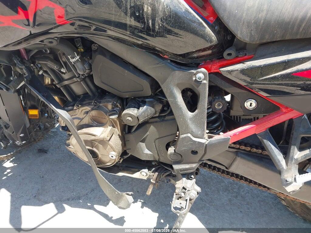 JH2SD1555RK000320 2024 HONDA CRF1000 photo no. 8
