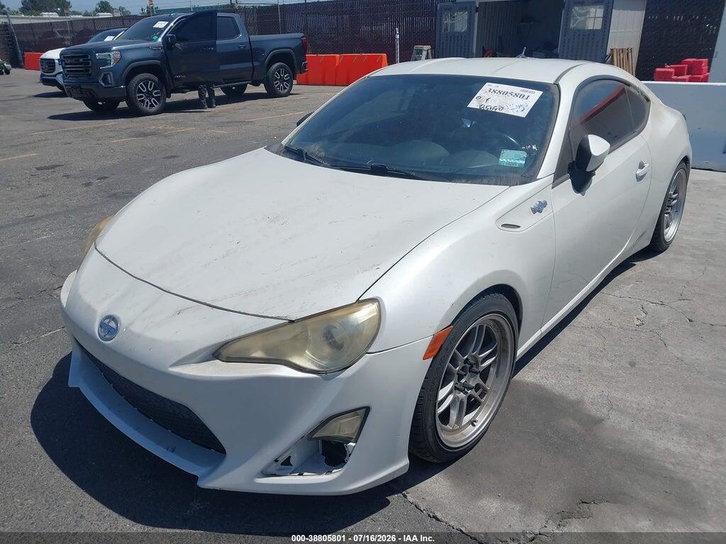 JF1ZNAA19E8700104 2014 SCION FR-S photo no. 2