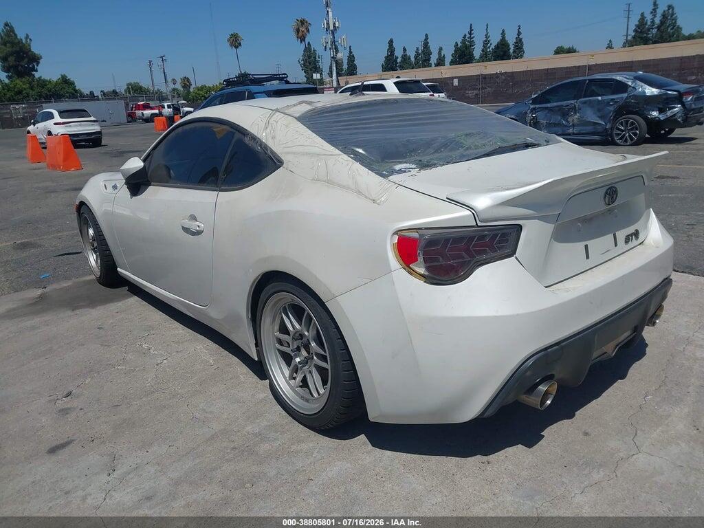JF1ZNAA19E8700104 2014 SCION FR-S photo no. 3