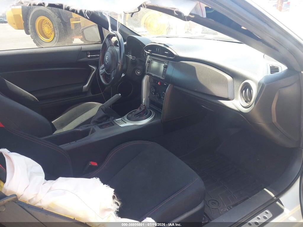 JF1ZNAA19E8700104 2014 SCION FR-S photo no. 5
