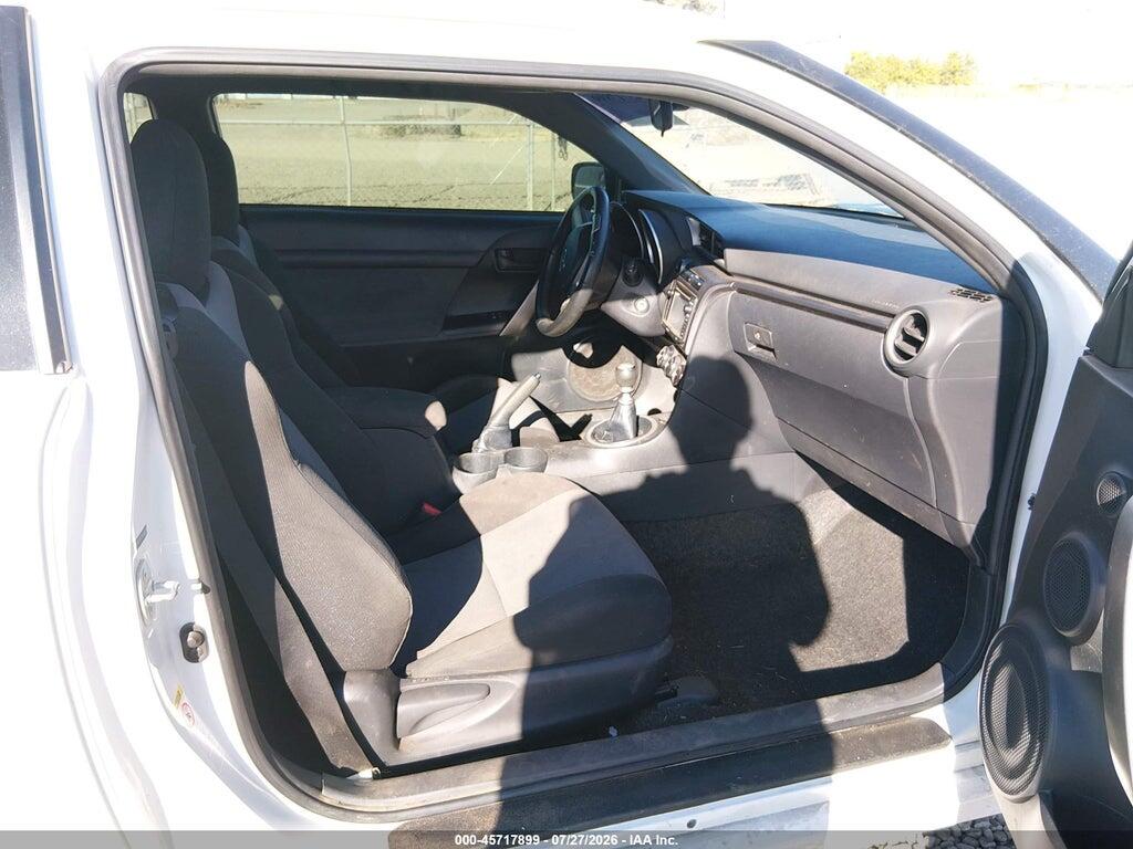 JTKJF5C7XE3078776 2014 SCION TC photo no. 5