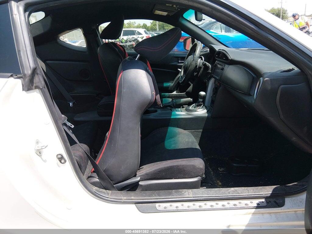 JF1ZNAA1XE8703576 2014 SCION FR-S photo no. 5