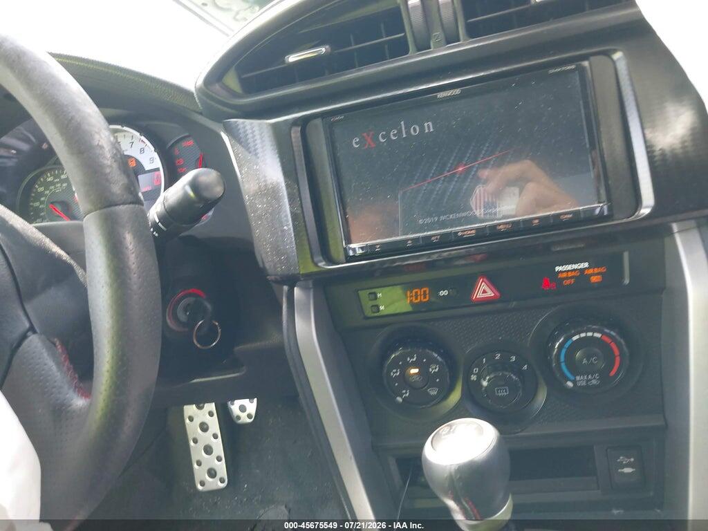 JF1ZNAA10E9702706 2014 SCION FR-S photo no. 11