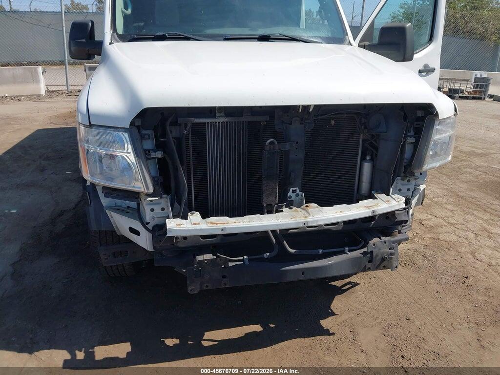 1N6BF0LY0HN807638 2017 NISSAN NV CARGO NV2500 HD photo no. 6