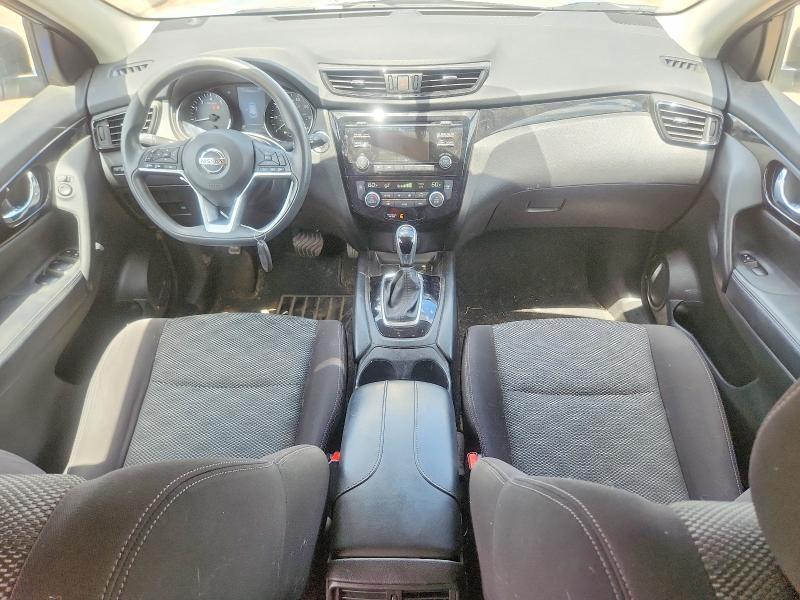 2017 NISSAN ROGUE SPORT SV — Фото 8 из 12