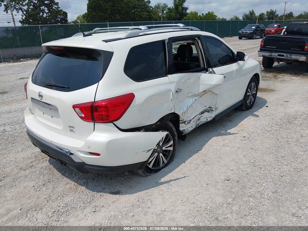 5N1DR2MMXHC667809 2017 NISSAN PATHFINDER photo no. 4