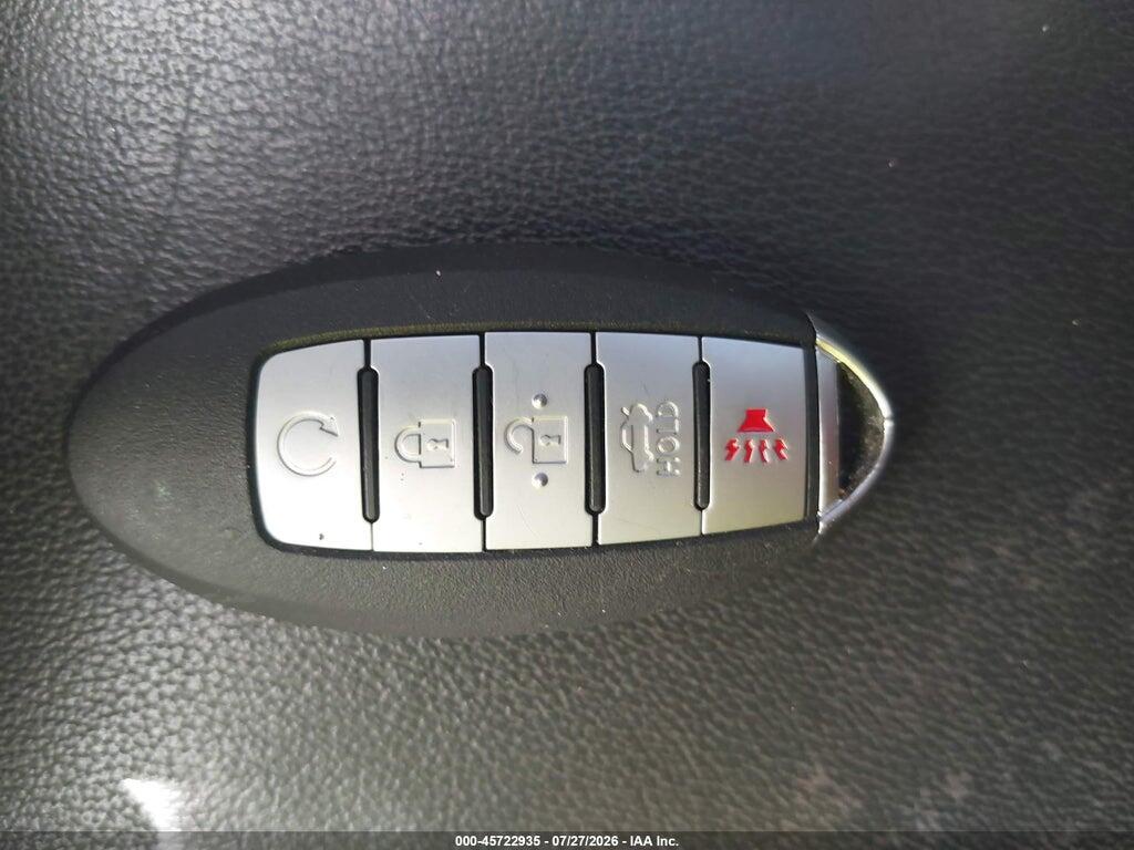 5N1DR2MNXHC637055 2017 NISSAN PATHFINDER photo no. 11