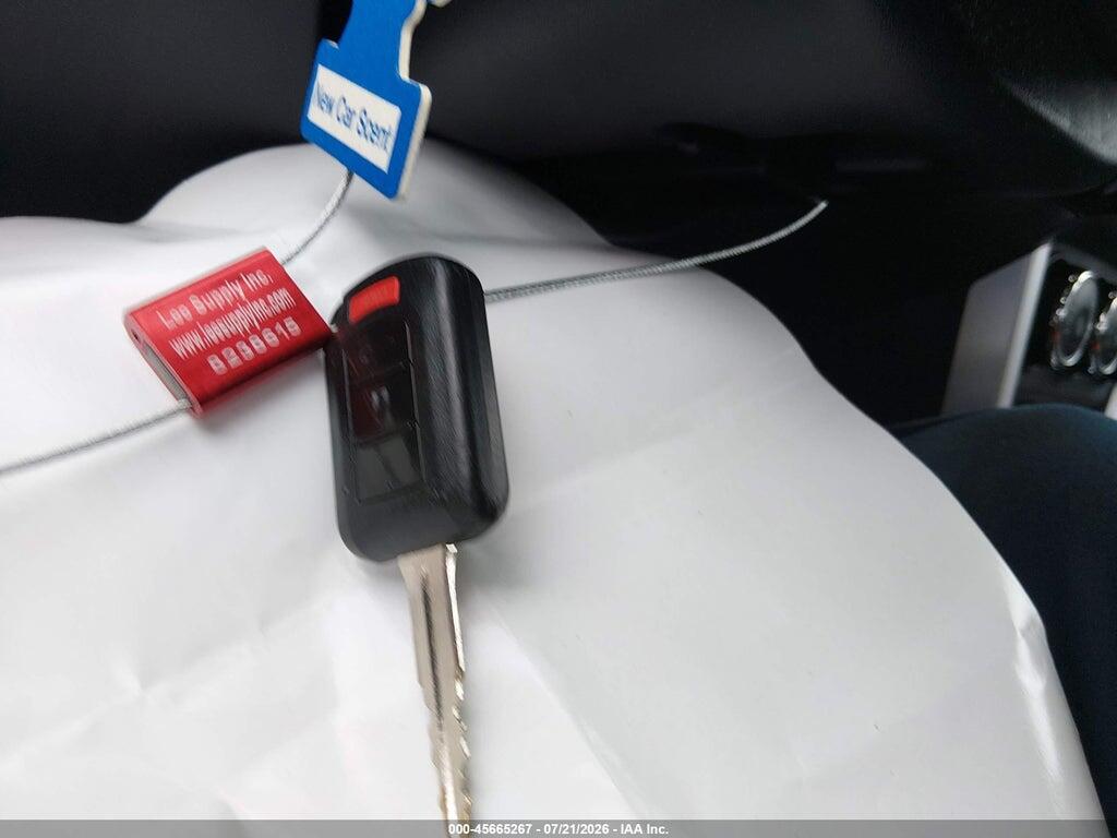 JA32V2FWXGU002597 2016 MITSUBISHI LANCER photo no. 11