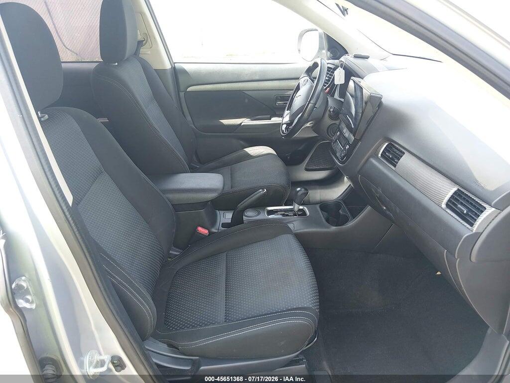JA4AD3A30GZ040677 2016 MITSUBISHI OUTLANDER photo no. 5