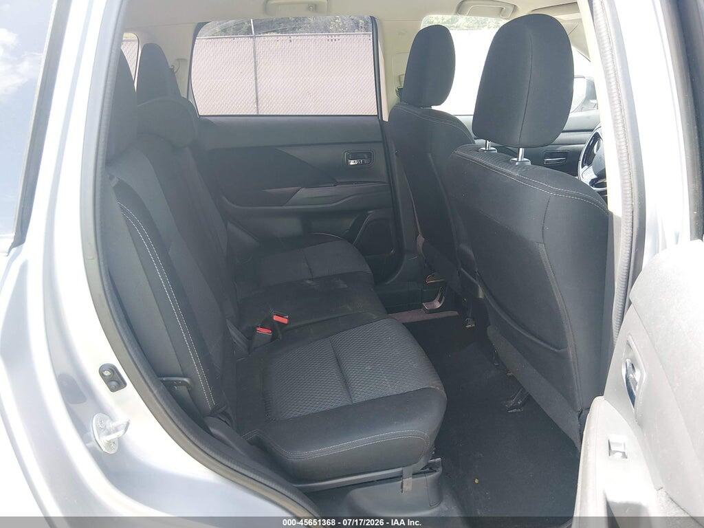 JA4AD3A30GZ040677 2016 MITSUBISHI OUTLANDER photo no. 8