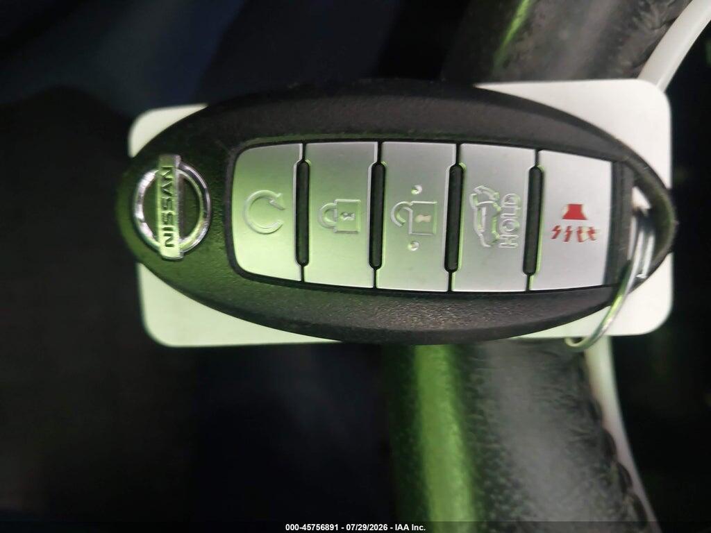 KNMAT2MVXHP515247 2017 NISSAN ROGUE photo no. 11