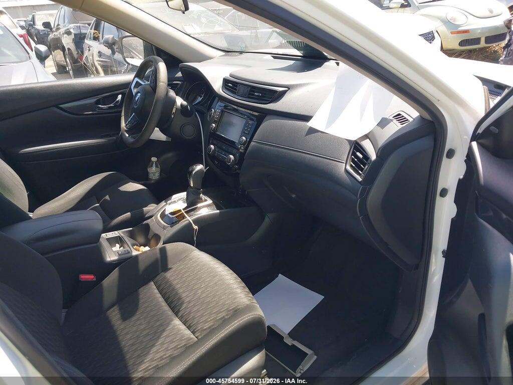 KNMAT2MTXHP564592 2017 NISSAN ROGUE photo no. 5