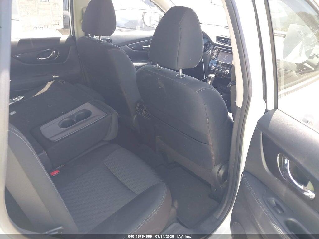 KNMAT2MTXHP564592 2017 NISSAN ROGUE photo no. 8