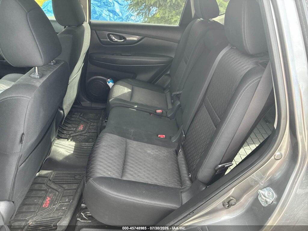 KNMAT2MV5HP579468 2017 NISSAN ROGUE photo no. 8