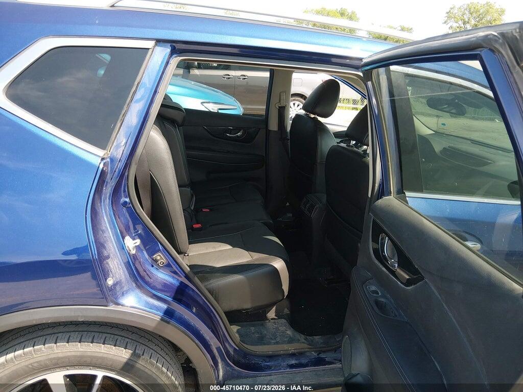 5N1AT2MV0HC780424 2017 NISSAN ROGUE photo no. 8