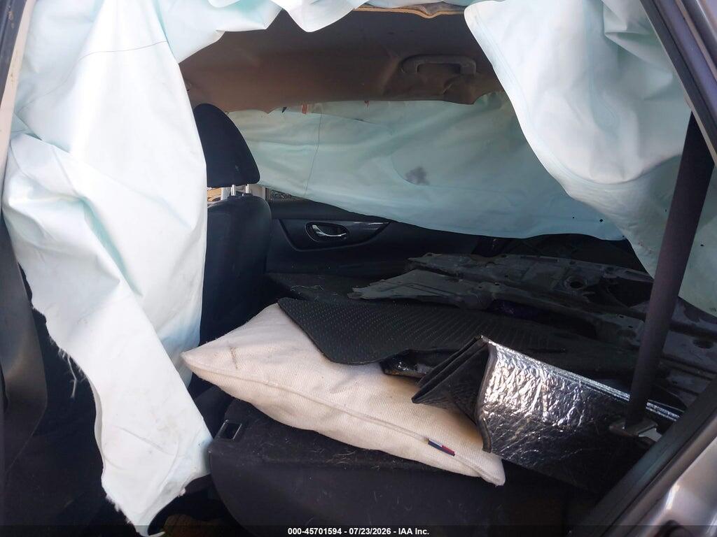 KNMAT2MTXHP588519 2017 NISSAN ROGUE photo no. 8