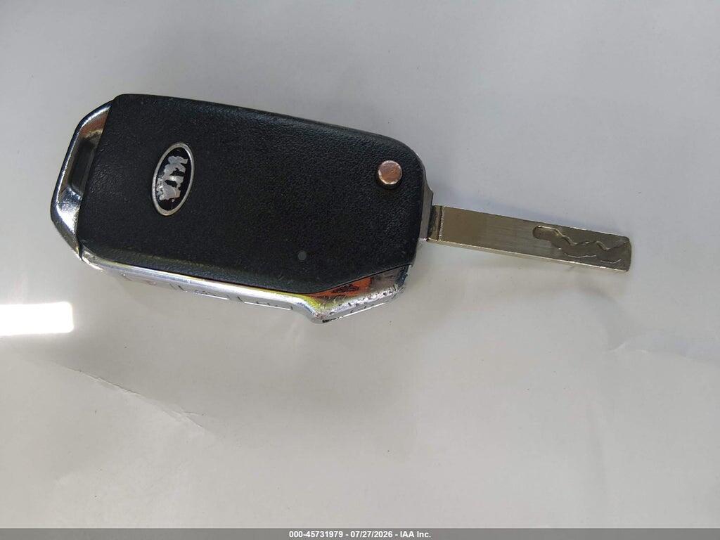 KNDJ23AU0M7796005 2021 KIA SOUL photo no. 11