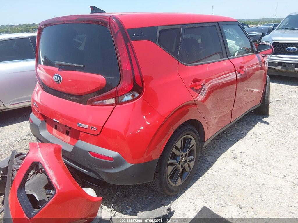 KNDJ33AU2M7763004 2021 KIA SOUL photo no. 4